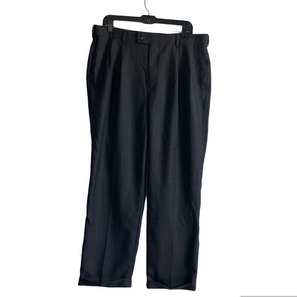 Louis Raphael Other - Louis Raphael Rosso Grey Plaid Pants Size 36x29